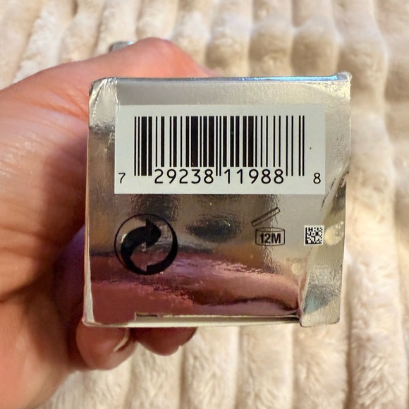 Shiseido Perfecting Eye Treatment - Picture 4 of 4